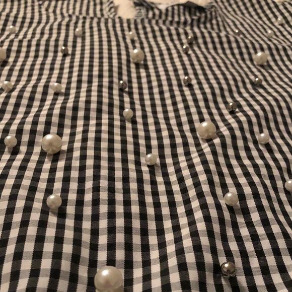 Feminine Gingham Blouse With Bling - Picture 7 of 7